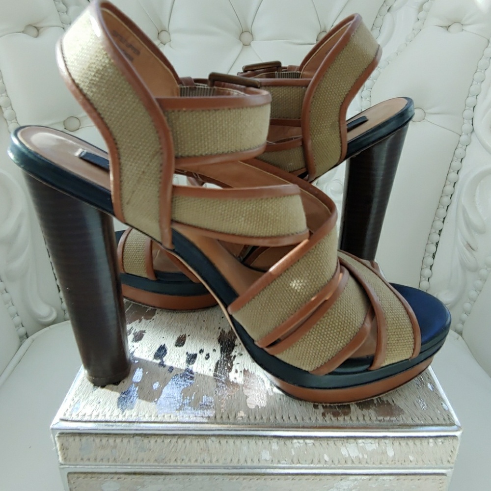 Ann Taylor Caramel / Khaki Strappy Platform Heels